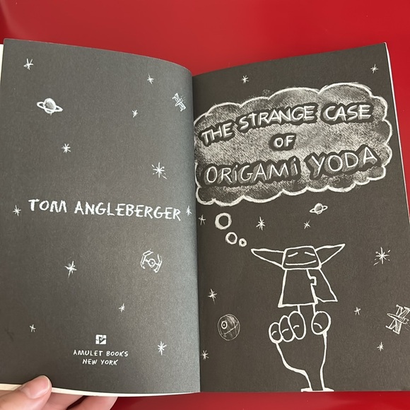 2 Pack: The Strange Case of Origami Yoda / Darth Paper Strikes Back - Picture 9 of 17